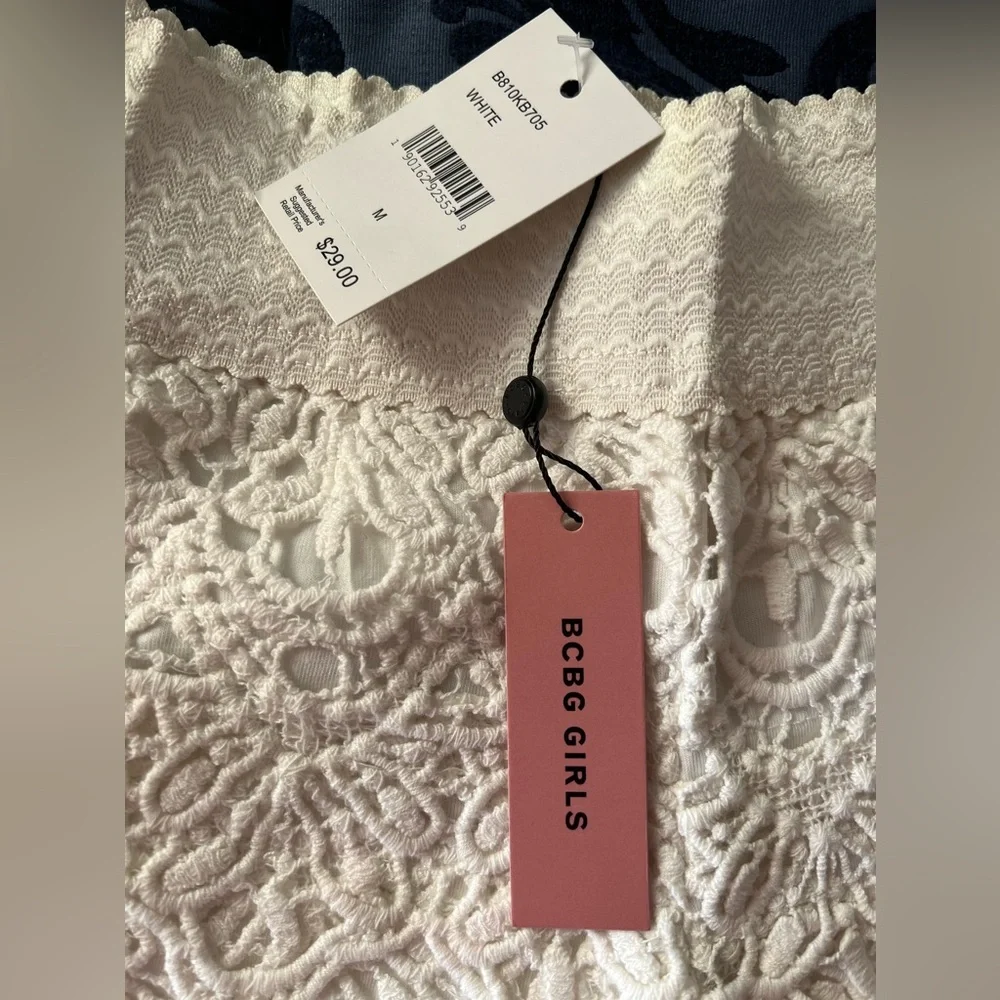 BCBG crate short